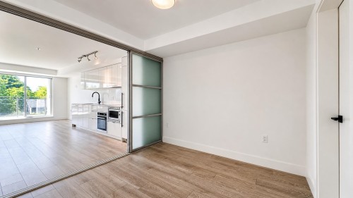 308-630 Broadway E, Vancouver, BC 