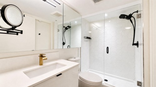 308-630 Broadway E, Vancouver, BC 