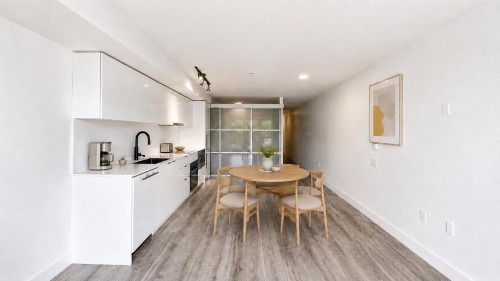 308-630 Broadway E, Vancouver, BC 