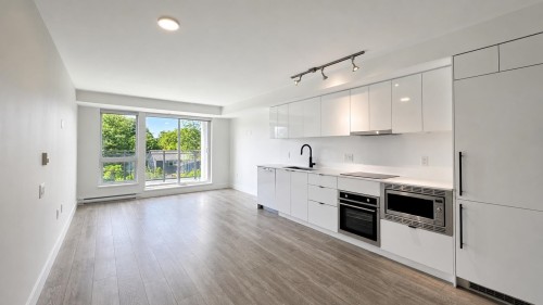 308-630 Broadway E, Vancouver, BC 