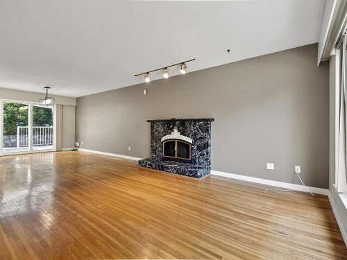 1106 Heywood Street, North Vancouver, BC 