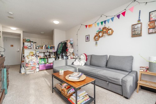906-3438 Vanness Avenue, Vancouver, BC 
