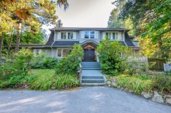 4786 4th Avenue W Vancouver, BC V6T 1C2