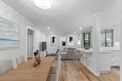 102-9152 Saturna Drive Burnaby, BC V3J 7K2