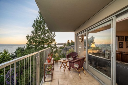 301-150 24Th Street, West Vancouver, BC 
