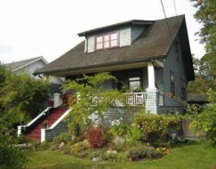 364 14th Street E North Vancouver, BC V7L 2N6