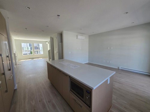 59-5311 Admiral Way, Delta, BC - Indoor