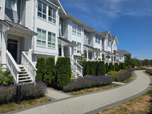59-5311 Admiral Way, Delta, BC - Outdoor With Facade
