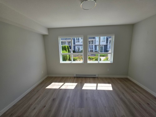 59-5311 Admiral Way, Delta, BC - Indoor Photo Showing Other Room