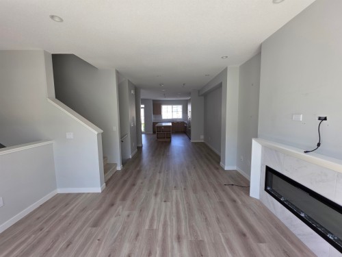 59-5311 Admiral Way, Delta, BC - Indoor Photo Showing Other Room With Fireplace