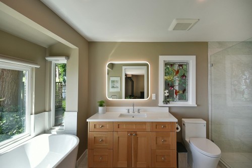 7647 Eureka Place, Halfmoon Bay, BC 