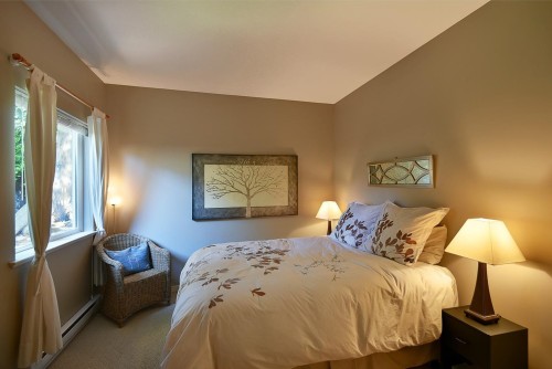 7647 Eureka Place, Halfmoon Bay, BC 