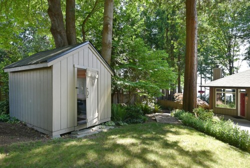 7647 Eureka Place, Halfmoon Bay, BC 