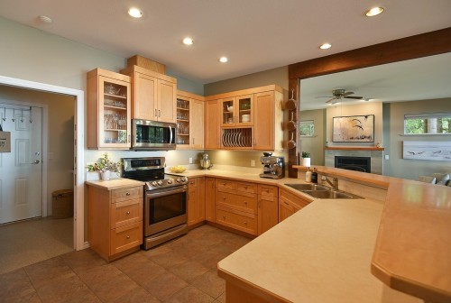 7647 Eureka Place, Halfmoon Bay, BC 
