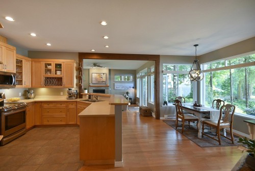 7647 Eureka Place, Halfmoon Bay, BC 