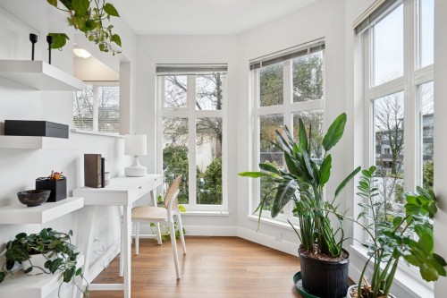 201-1099 71st Avenue W Vancouver, BC V6P 6Y5