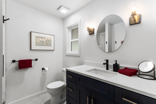 6266 Eagle Drive, Whistler, BC - Indoor Photo Showing Bathroom