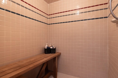 6266 Eagle Drive, Whistler, BC - Indoor
