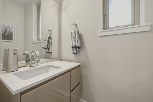 1181 19Th Avenue E, Vancouver, BC 