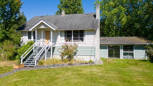 6104 Mason Road, Sechelt, BC 