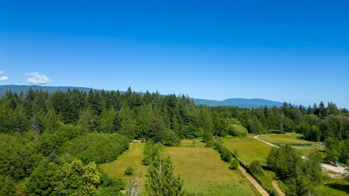 6104 Mason Road, Sechelt, BC 