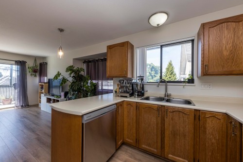 239 20Th Street E, North Vancouver, BC 