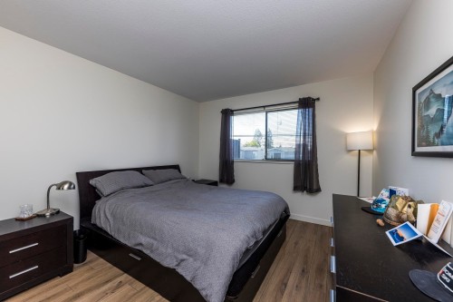 239 20Th Street E, North Vancouver, BC 
