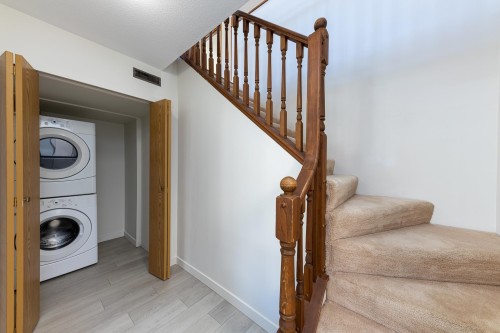 239 20Th Street E, North Vancouver, BC 