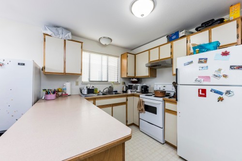 239 20Th Street E, North Vancouver, BC 