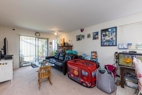 239 20Th Street E, North Vancouver, BC 