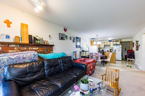 239 20Th Street E, North Vancouver, BC 