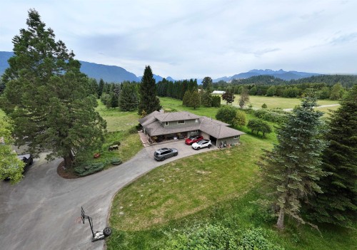 19465 Mcneil Road, Pitt Meadows, BC 