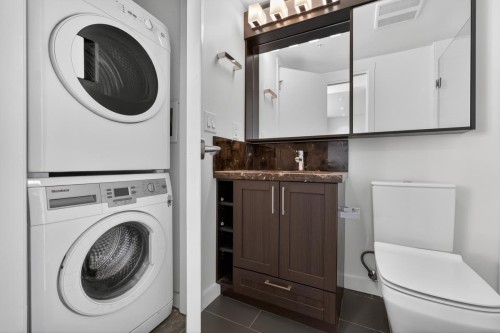 2708-5470 Ormidale St, Vancouver, BC - Indoor Photo Showing Laundry Room
