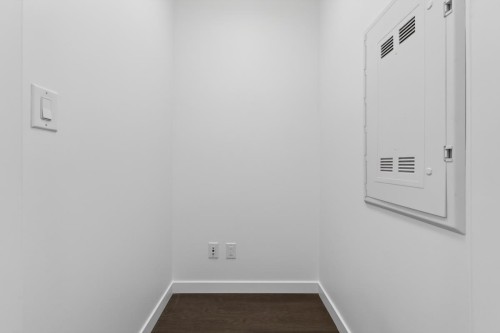 2708-5470 Ormidale St, Vancouver, BC - Indoor Photo Showing Other Room