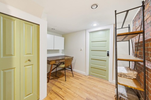 416 Second Street, New Westminster, BC 