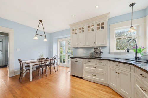 416 Second Street, New Westminster, BC 