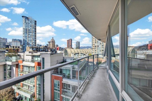 905-58 Keefer Place  Vancouver, BC V6B 0B8