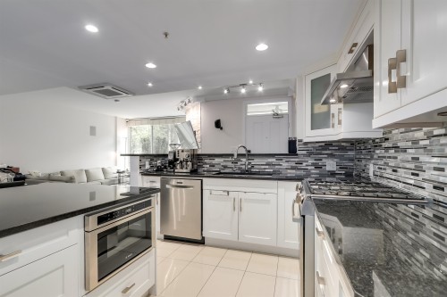 1405 7Th Avenue W, Vancouver, BC 