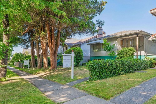 4420 Perry Street, Vancouver, BC 