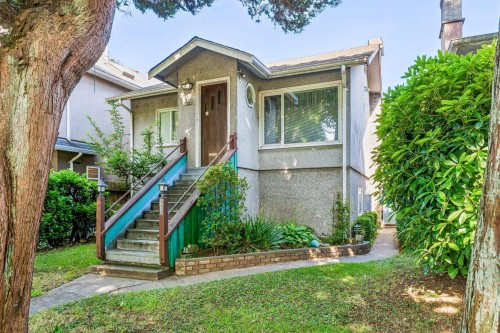 4412 Perry Street, Vancouver, BC 