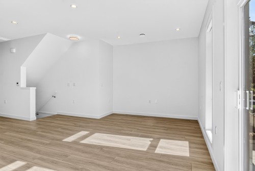 15-4337 Boundary Road, Richmond, BC 