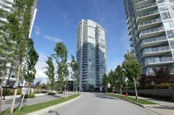2401-7769 Park Crescent Burnaby, BC V3N 0J7