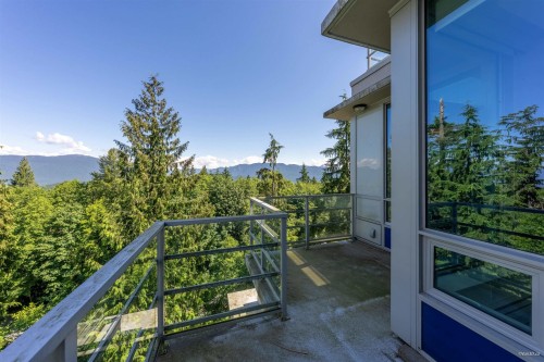503-9080 University Crescent, Burnaby, BC 