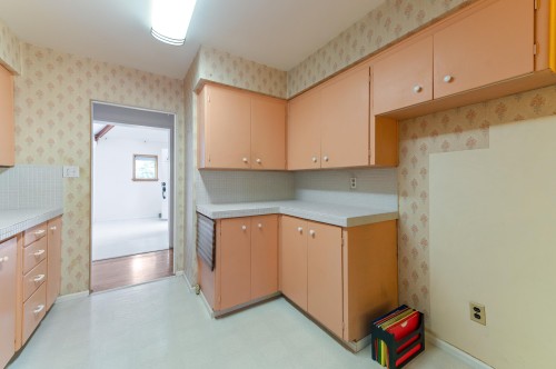 2495 Lauralynn Drive, North Vancouver, BC 