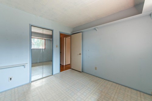 2495 Lauralynn Drive, North Vancouver, BC 