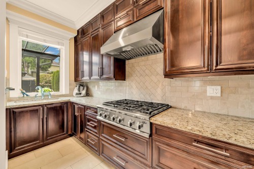 2375 20Th Avenue W, Vancouver, BC 