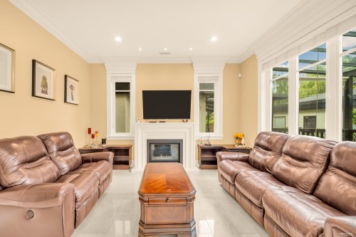 2375 20Th Avenue W, Vancouver, BC 