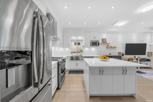 3342 24Th Avenue E, Vancouver, BC 