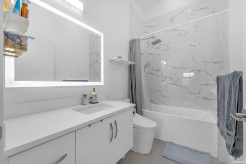 3342 24Th Avenue E, Vancouver, BC 