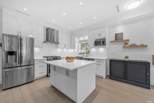 3342 24Th Avenue E, Vancouver, BC 